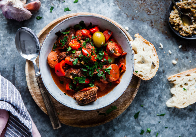 Spansk köttgryta med chorizo.