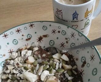 Snacktime - chocolate chia pudding