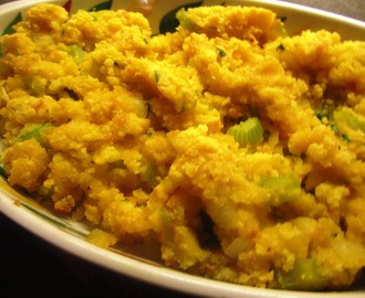 vegetarisk cornbread stuffing inför Thanksgiving