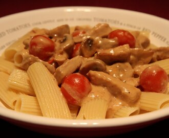 Pasta med fläskfilé och champinjoner