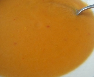 Morotssoppa med chili
