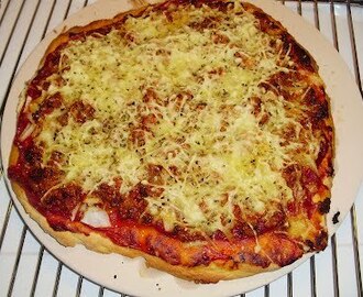 Köttfärspizza