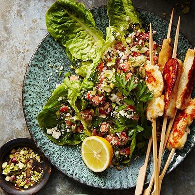 Halloumispett och blomkålstabbouleh med pistagenötter