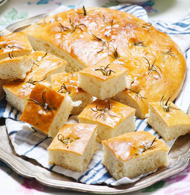 Focaccia med rosmarin