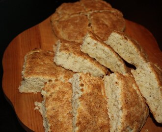 Glutenfria scones med honung och kardemumma