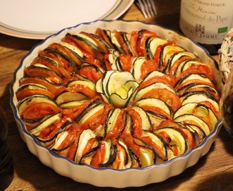 Ratatouille, a.k.a Confit Byaldi, Vegetariska Världsdagen + Två stora roliga nyheter!