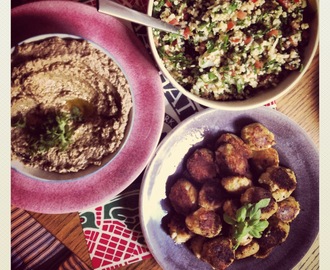 Halloumi-falafel med tabbouleh