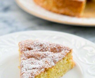 Flourless Lemon Almond Cake