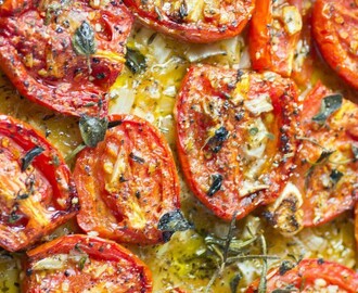 Italienska ugnsstekta helt ljuvliga tomater. Kan serveras ”vid sidan om” eller mixas till tomatsås