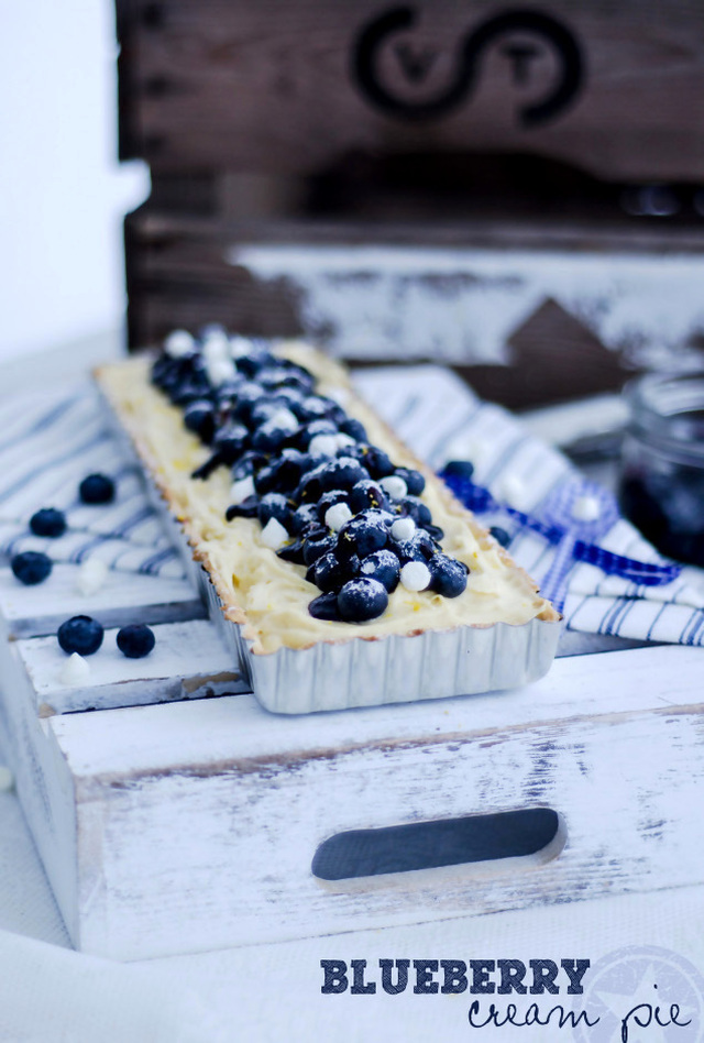 Blueberry and Lemon Pastry Cream Pie (Blåbärs- och Citron/vaniljkräm paj)