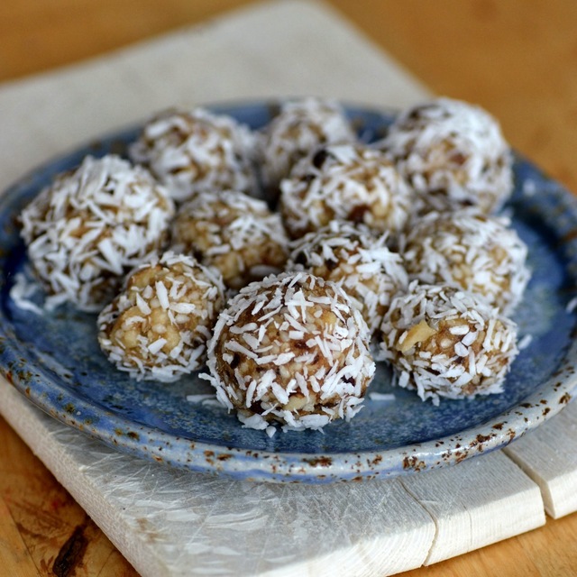 Laktos- och glutenfria kokosbollar