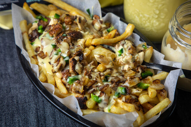 Veganska Animal Style Fries