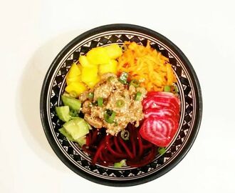 Pokebowl med halstrad tonfisk