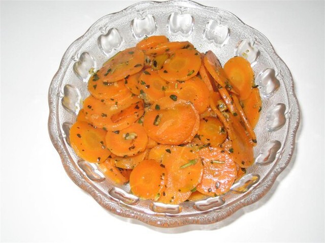 Morötter med smak av vitlök & örter