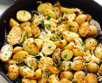 Rostad potatis i ugn med smak av parmesan och vitlök!
