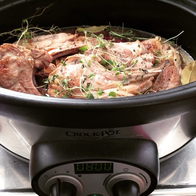 Lammrygg i CrockPot