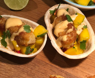 Fish tacos med hot mayo och mangosalsa