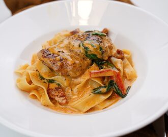 Krämig kyckling pasta – enkelt och väldigt gott