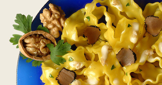 Mafaldine med fondue av nötter och tryffel