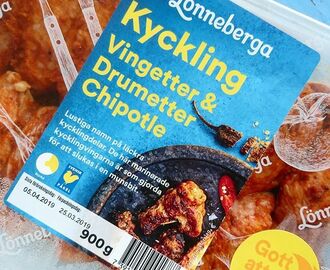 Vingetter & Drumetter - smart styckade kycklingvingar och drumsticks, redo att slukas i ett steg ??? Det är ca 15 st av varje i lådan. #Matnytt från #Lönneberga ❤️ #kyckling #grillarmansåfotarman #spisat