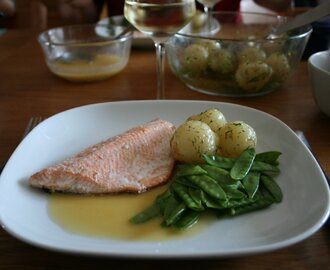 Rödingfilé med sällsynt lyckad Ricard-spetsad fänkåls-beurre blanc