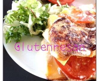 Glutenfri lasagne med finskinka och färska tomater