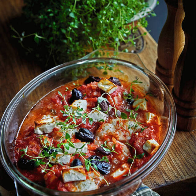 Grekisk ugnstorsk i tomatsås