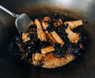 Chinese Braised Chicken with Mushrooms