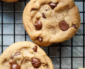Chocolate Chip Cookies (Easy Soft Chewy )