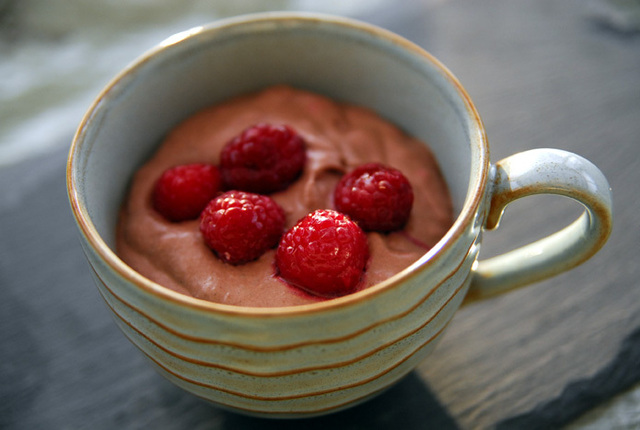 Chokladmousse med banan och hallon