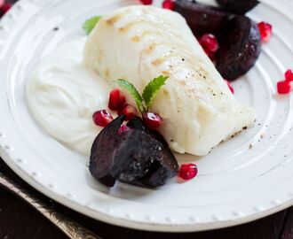 Lättrimmad torsk med getostkräm & balsamicorostade rödbetor