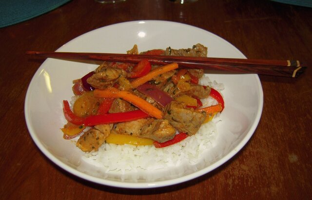 Thaiwook med röd curry