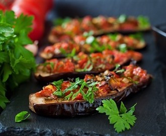 Aubergine med linsröra