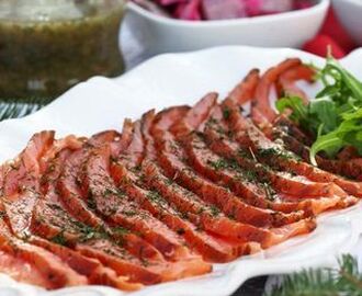 Gravad lax med grov hovmästarsås