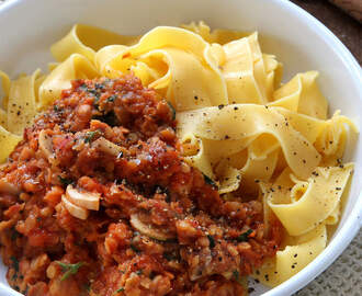 Linsbolognese med pasta