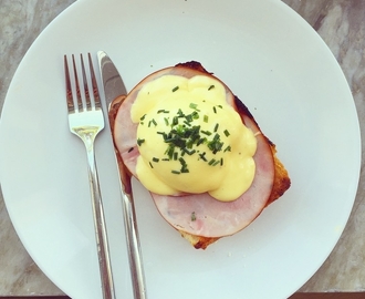 Eggs benedict