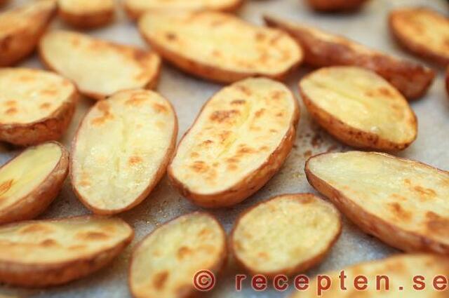 Nytt recept: Ugnsstekta potatishalvor