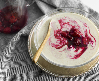 Raw buckwheat porridge with raspberry swirl