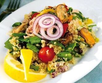 Tonfisksallad med quinoa