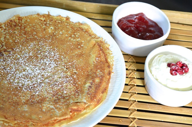 Pannkakor och bärplockning