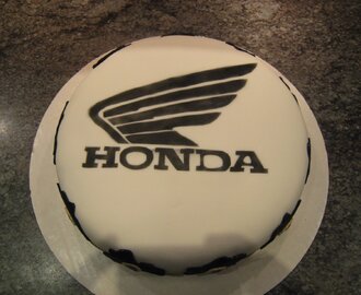 Honda och marimekko tårta :-)