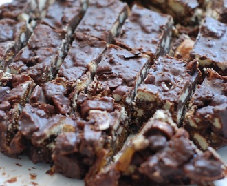 Chokladkaka med valnötter och fikon