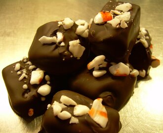 Julgodis # 2 - Chokladdoppad choklad- och mintkola
