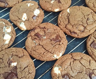 Världens godaste Double Chocolate Chip Cookies - Julia Angelback