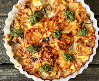 Vegetarisk paj med zucchini, tomat och lökfyllning - Portionen under tian