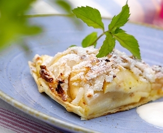 Grillad tortilla med päron, äpple och marcipan