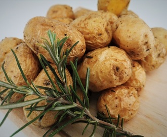 Patate novelle con la buccia al forno