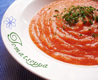 Krämig tomatsoppa med örter