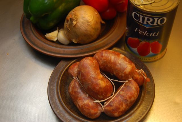 Kalabrisk salsiccia med paprika och lök