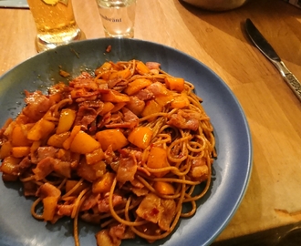 Baconröra med spaghetti